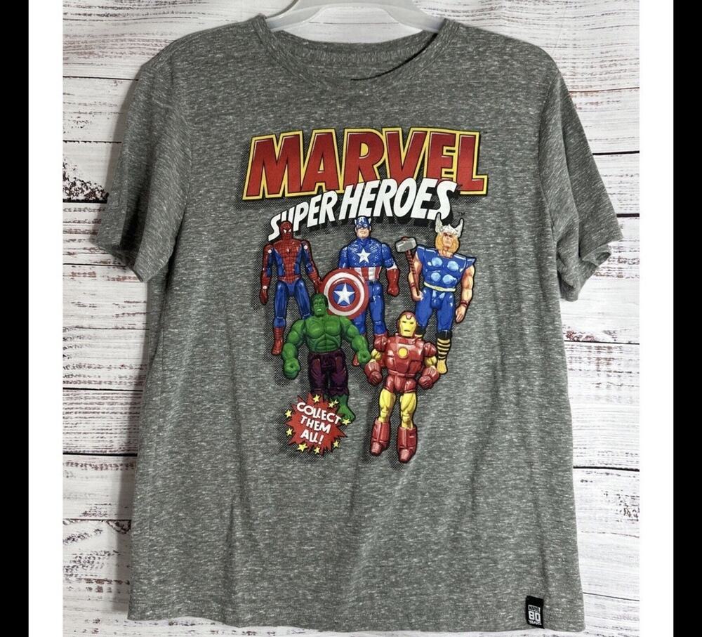 Marvel Super Heroes Disney Action Figures Men's Gray T Shirt Size Medium